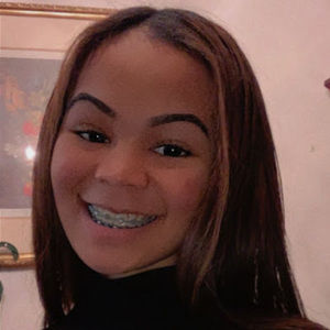 Meet your Posher, Ebony